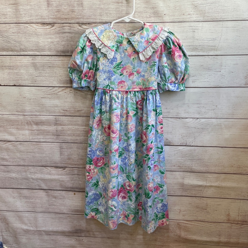 VINTAGE RUTH OF CAROLINA FLORAL DRESS WITH‎ LACE TRIM
